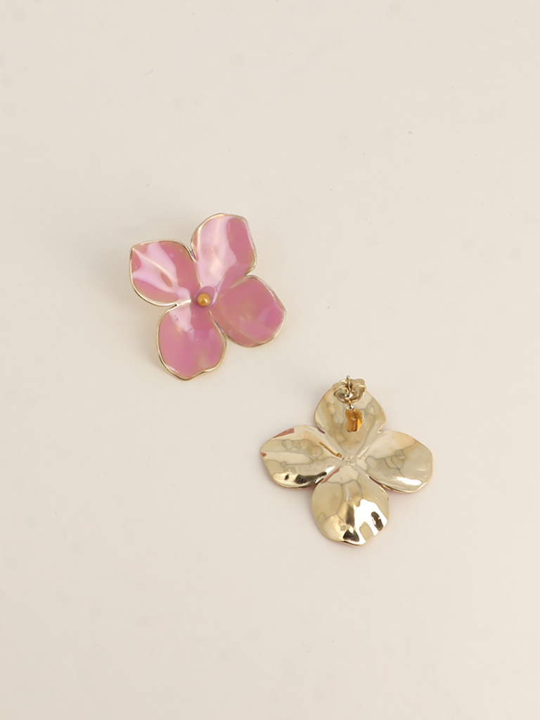 Bloom Studded Earings Pink