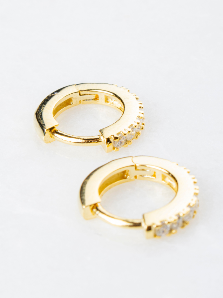 Ava Huggie Earrings - gold