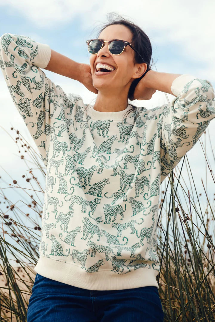Eadie Relaxed Sweatshirt - Off-White, Green Leopards