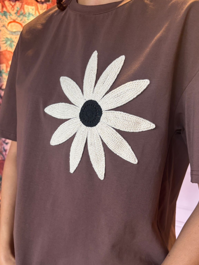 Daisy Tee Brown