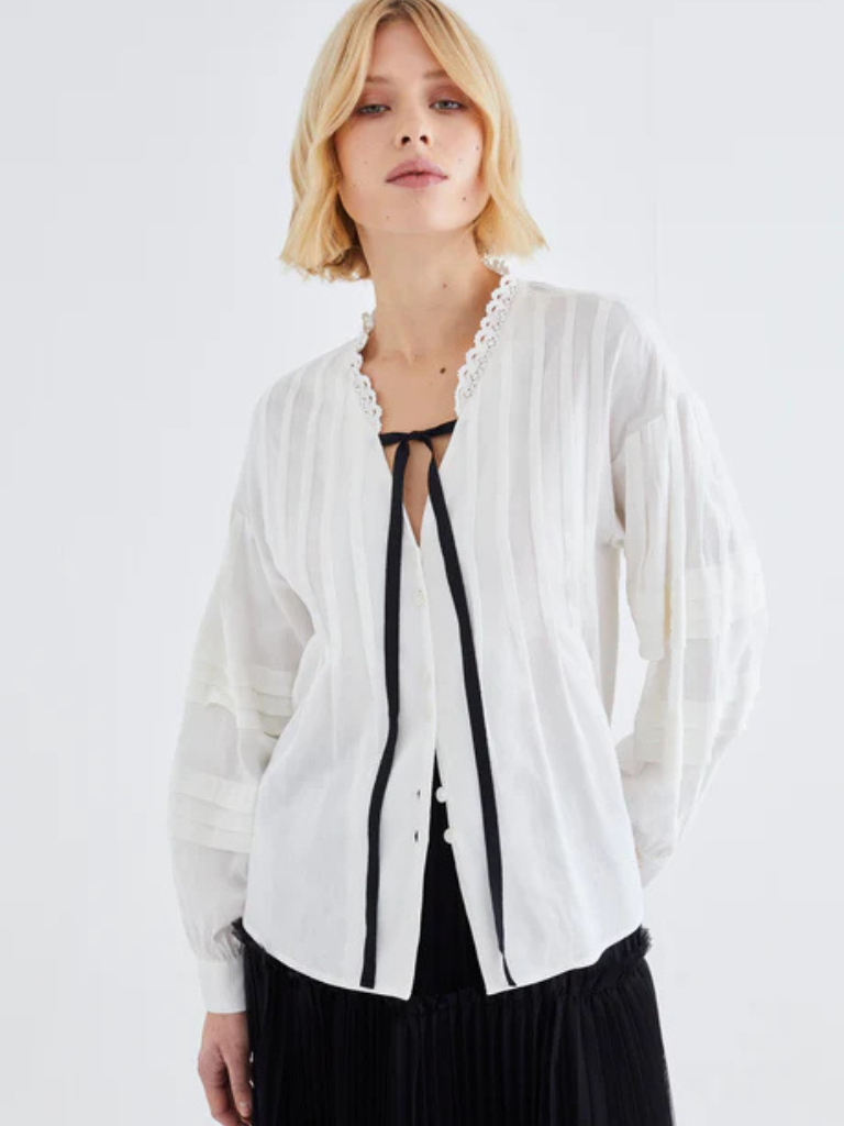 Lyra Blouse