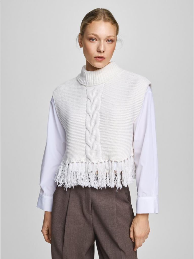 Esmai Vest