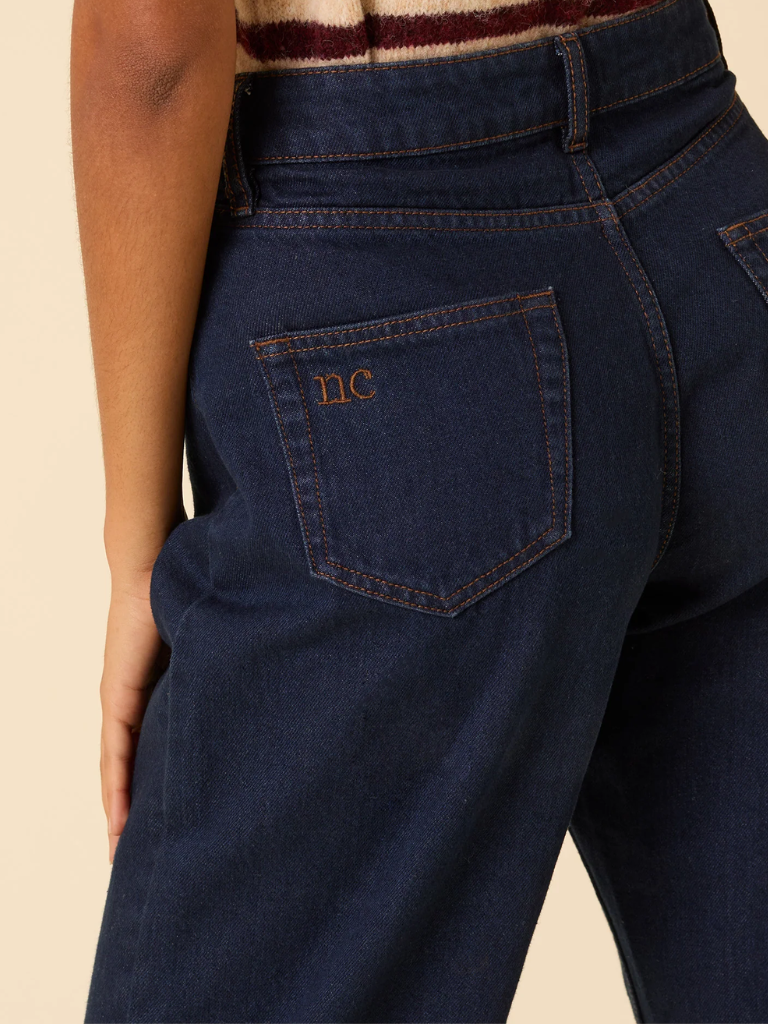 Classic Barrel Leg Jeans