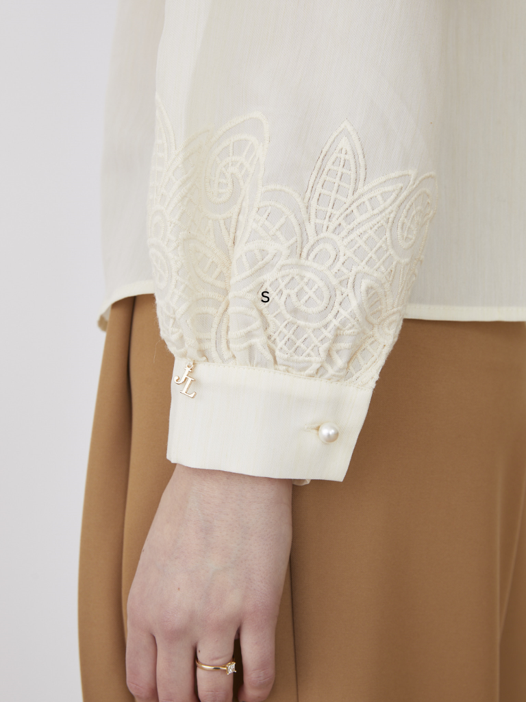 Carine Blouse