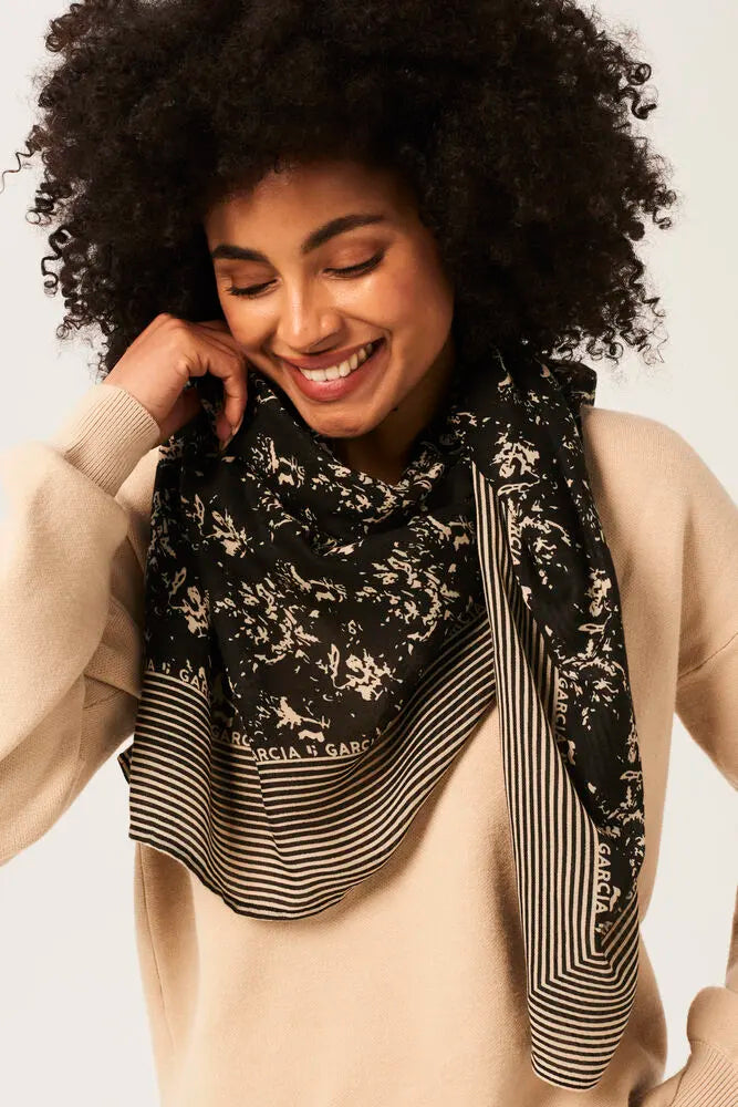 GARCIA BLACK PRINT SCARF