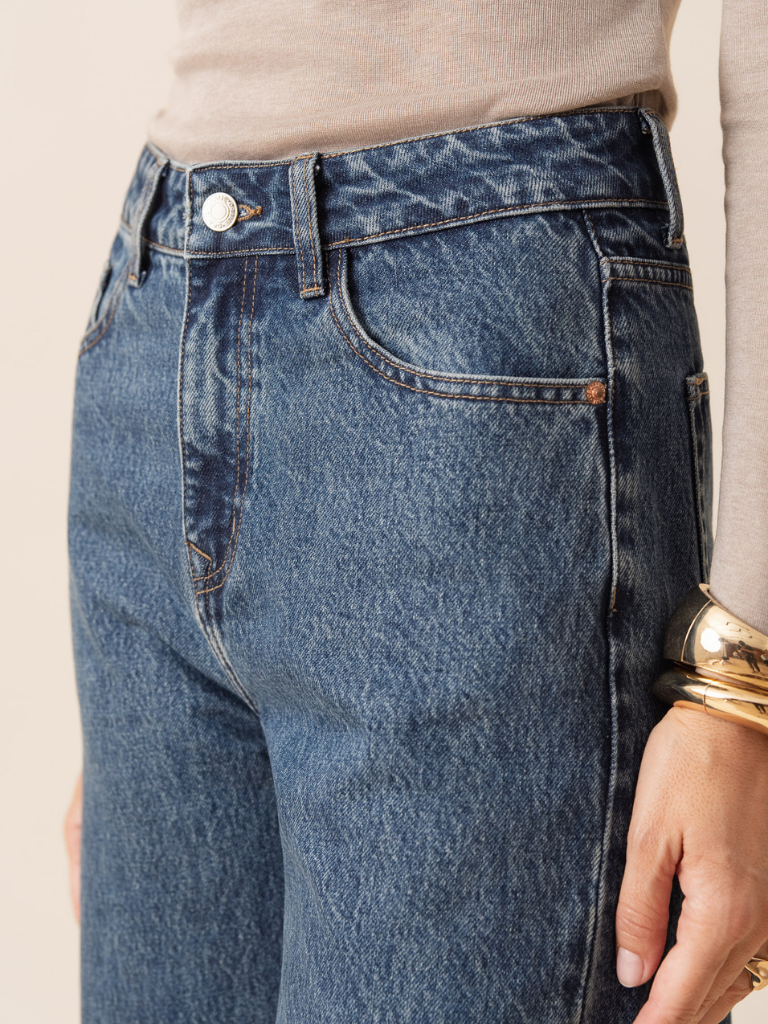 Tumi Barrel Leg