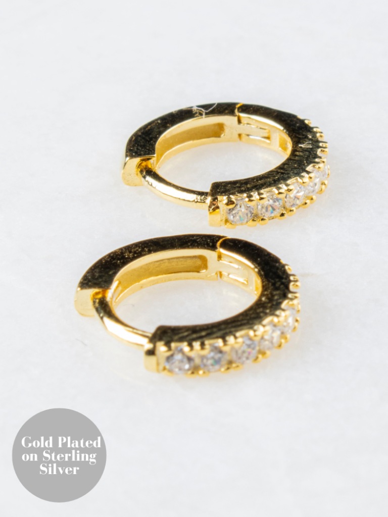 Ava Huggie Earrings - gold