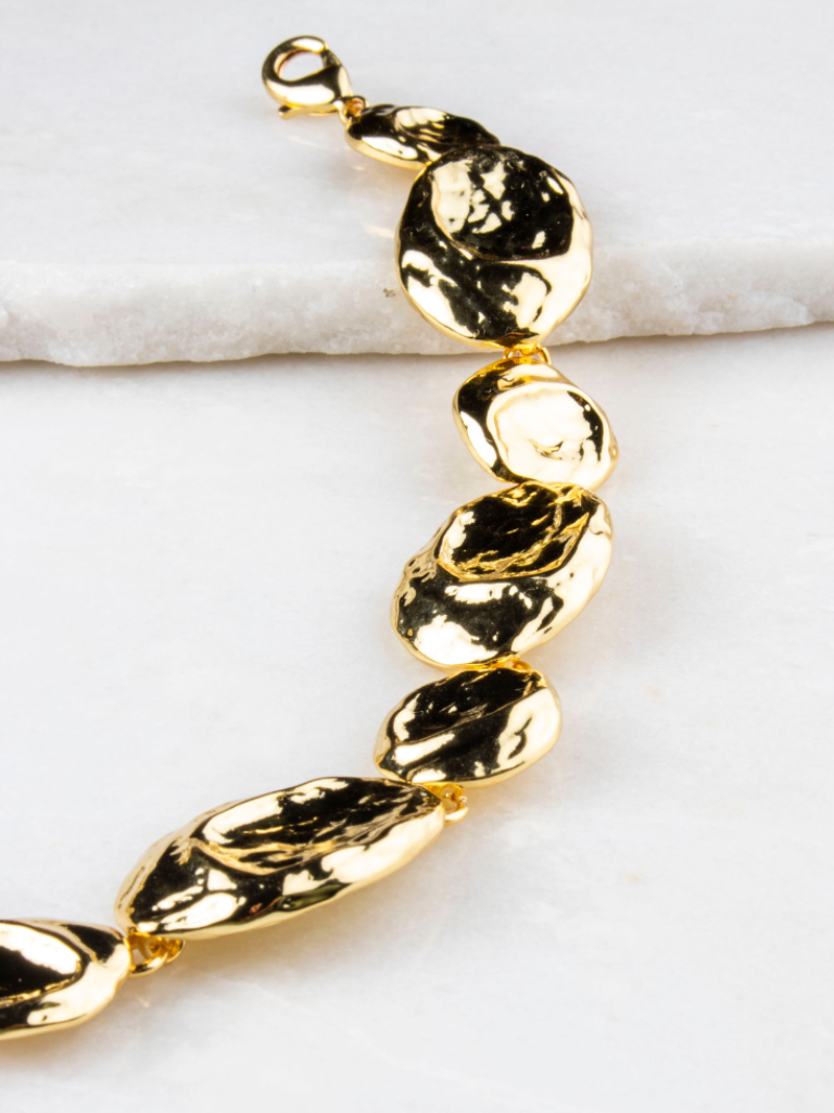 Freda Hammered Short Necklace – Gold Plated