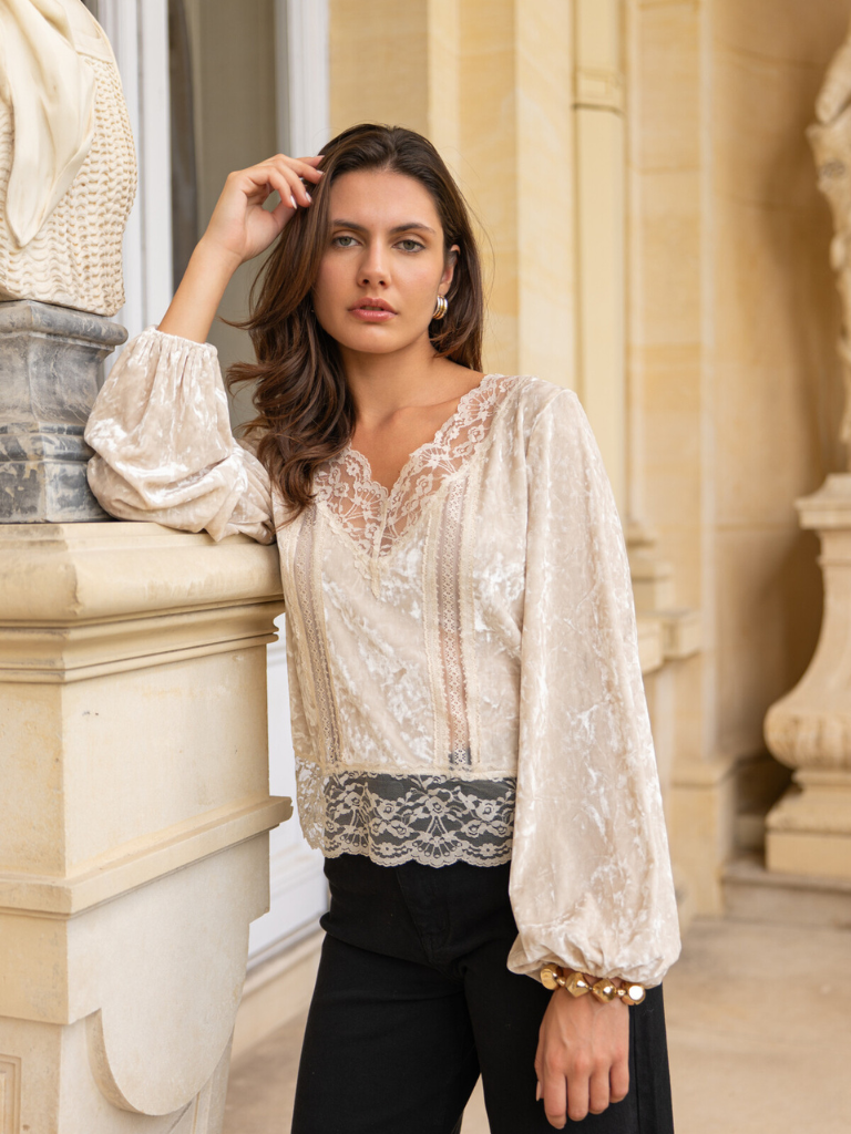 Catherine Lace Champage Top