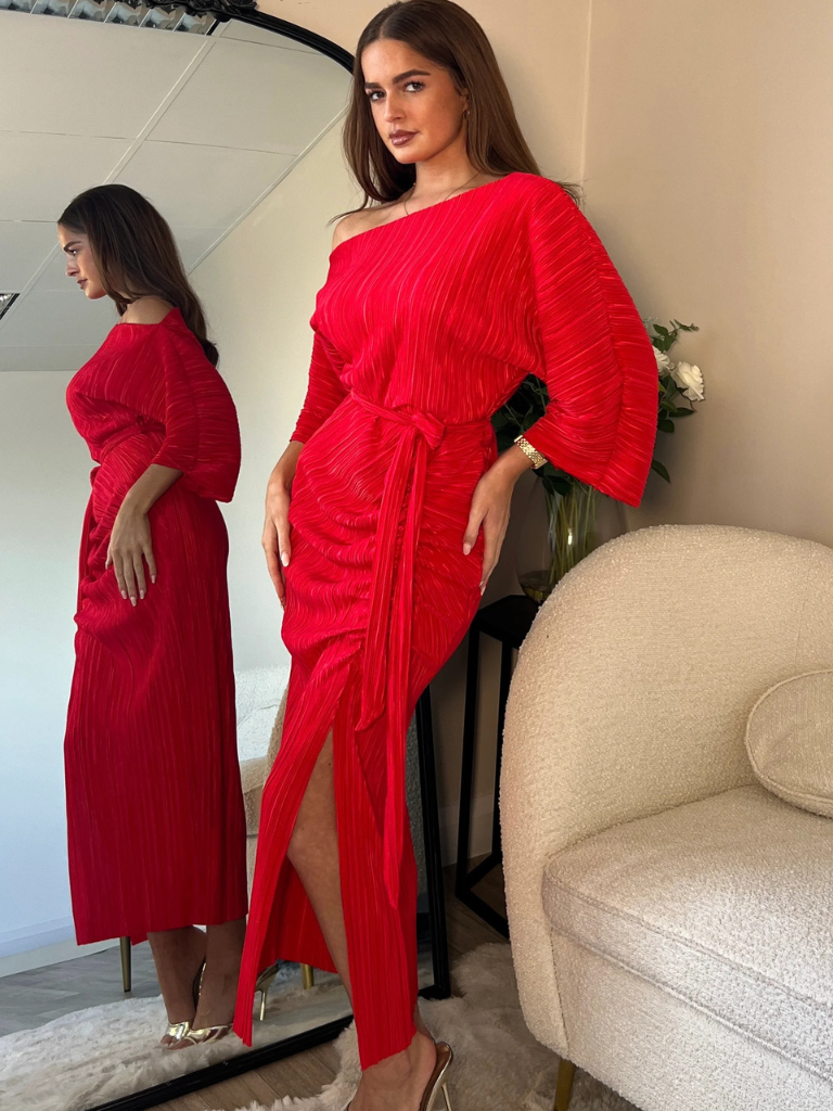 Vendy Off The Shoulder Ruched Detail Midi Dress Red