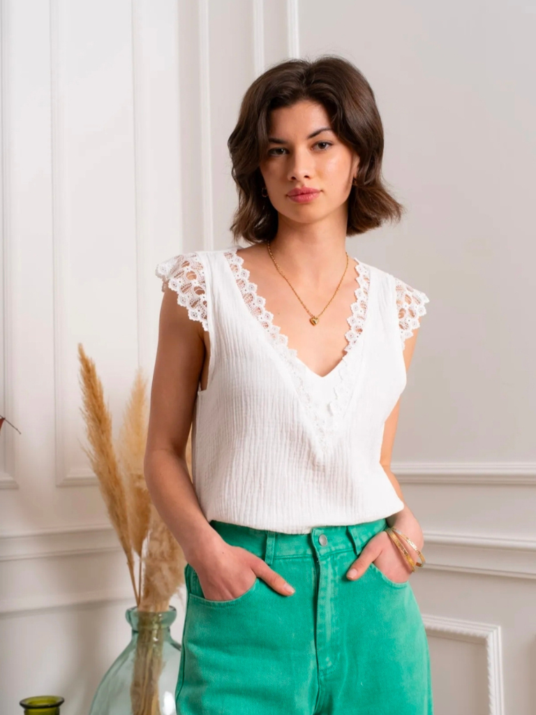 Kodie White SS Top
