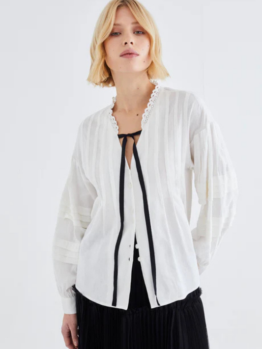Lyra Blouse