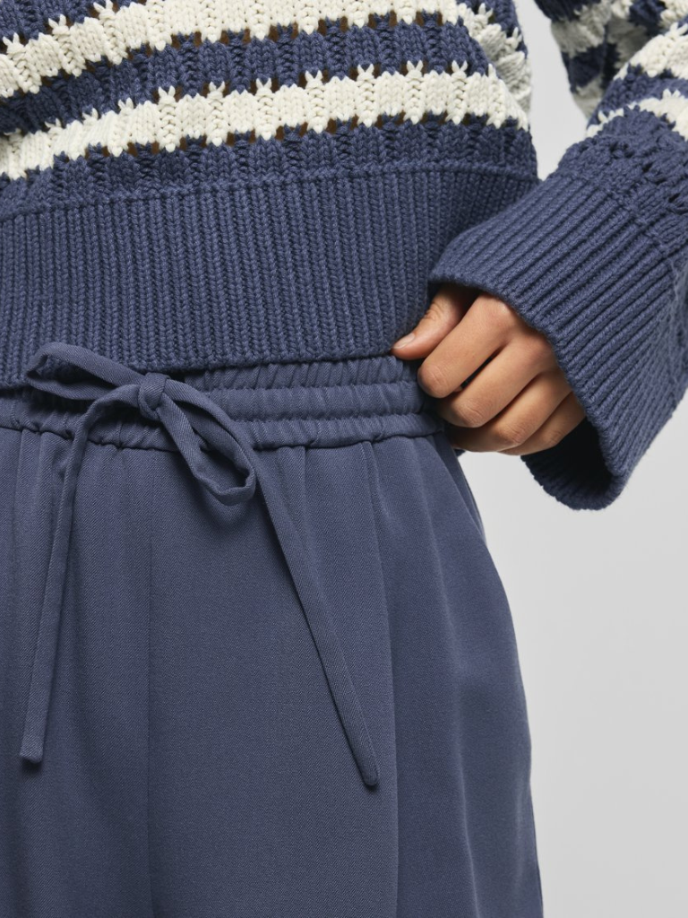 Jalen Henrika Pants - Indigo
