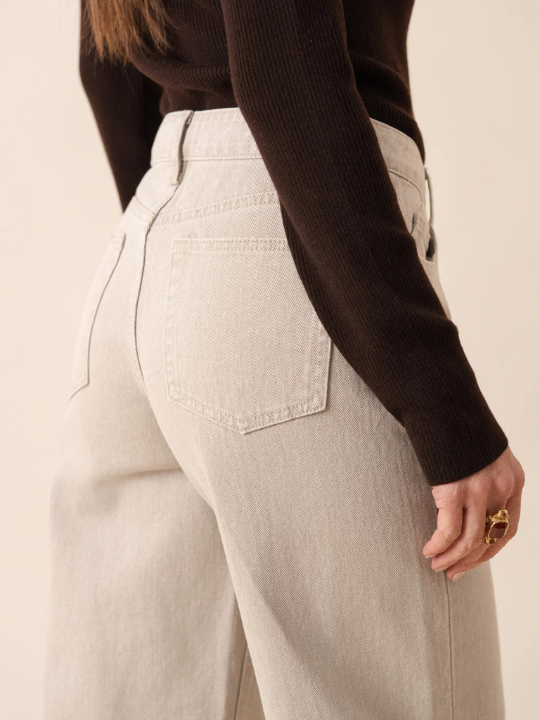 Bony Stone Barrel Leg Jean