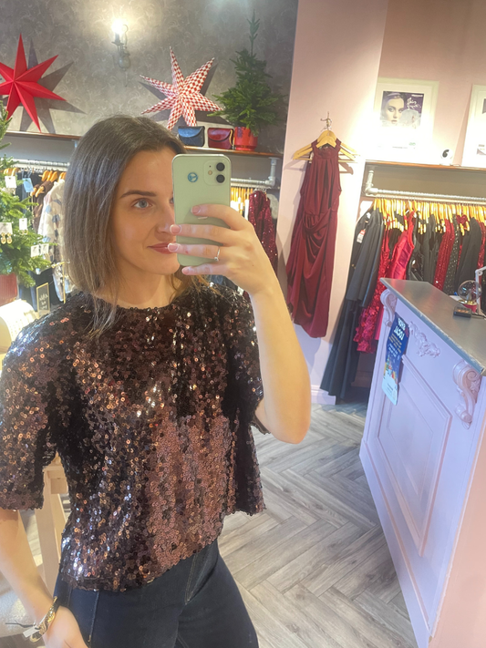 Lexi Short-Sleeve Sequin Top Chocolate